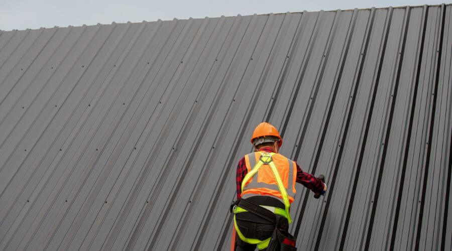 Expert Emergency Roof Repairs services in Swan Lake, NY